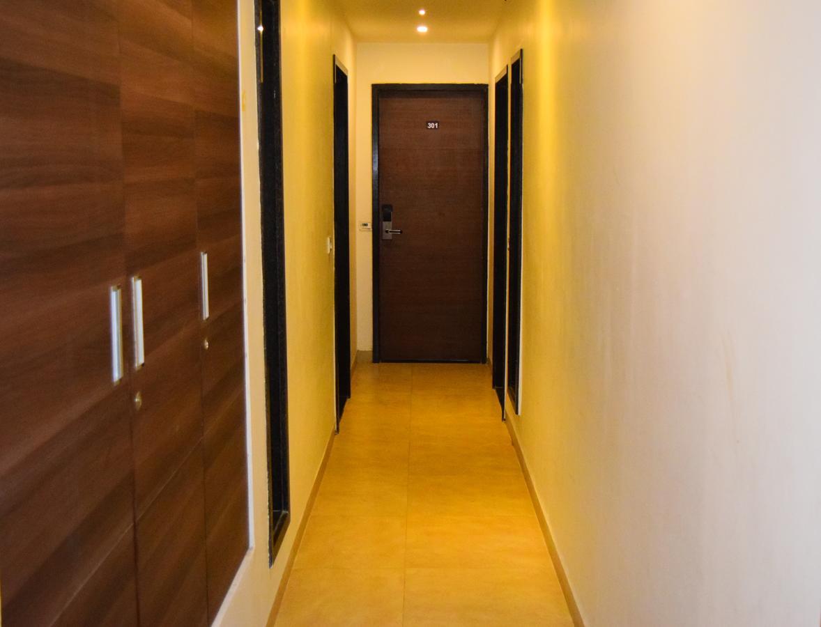 Hotel Chandragupta Uddzsaín Kültér fotó